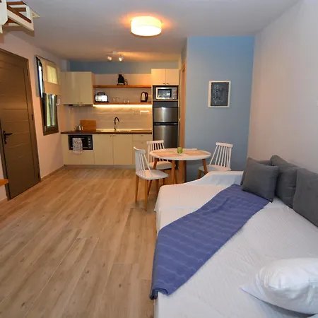 The Thassian Yard מלון דירות