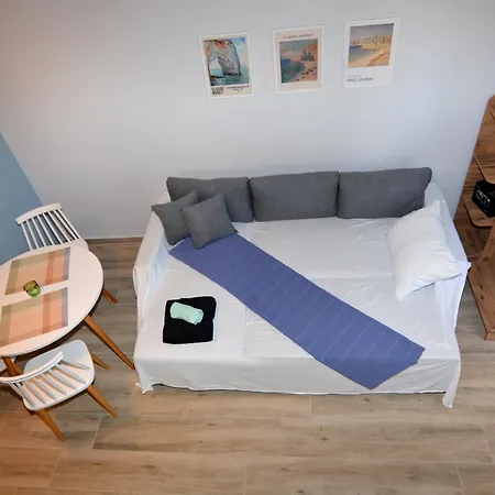 מלון דירות The Thassian Yard 4*