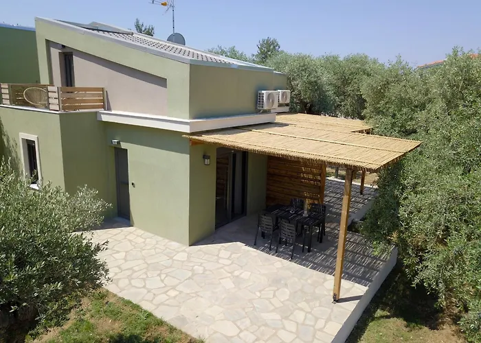 Ξενοδοχείο με διαμερίσματα The Thassian Yard 4*